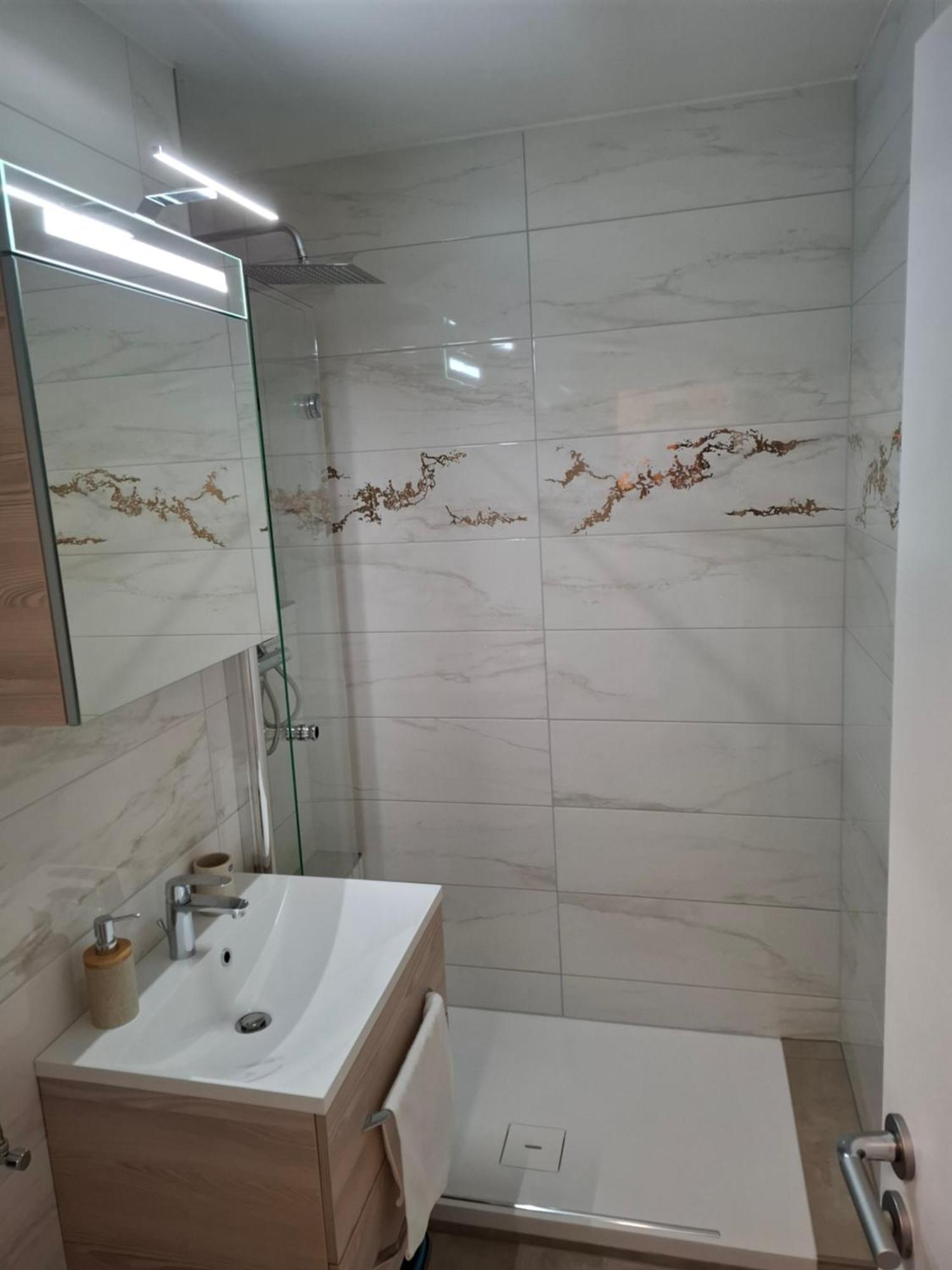 Appartement Aquaquelle Bad Fussing Bagian luar foto